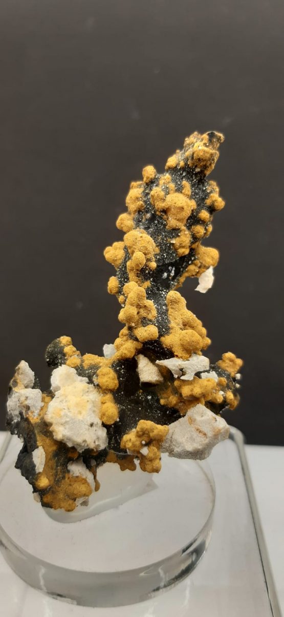 Romanechite Goethite-SOLD